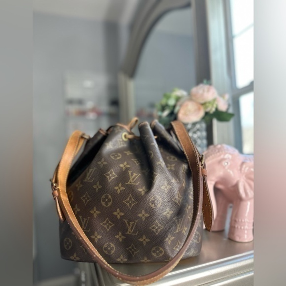 Louis Vuitton Petit Noe Monogram Bucket Shoulder Bag